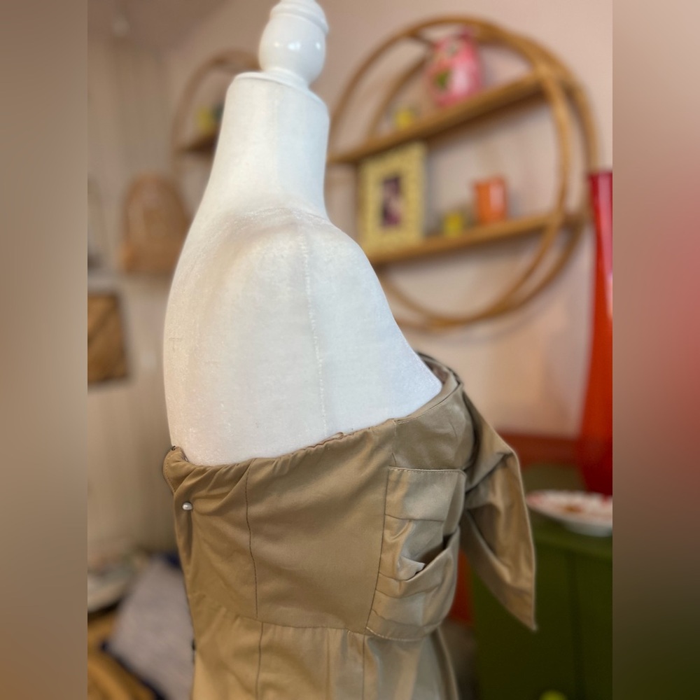 🥰Current Air Adorable Khaki Romper😍 - Picture 5 of 7